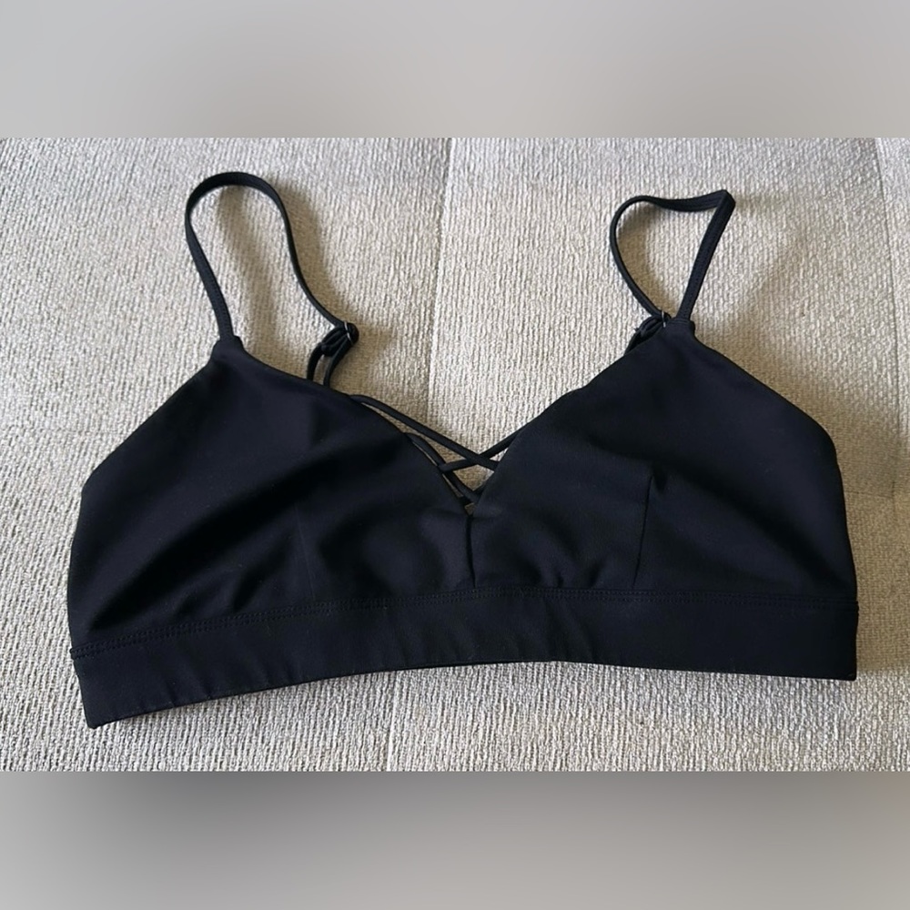 ALO sports bra